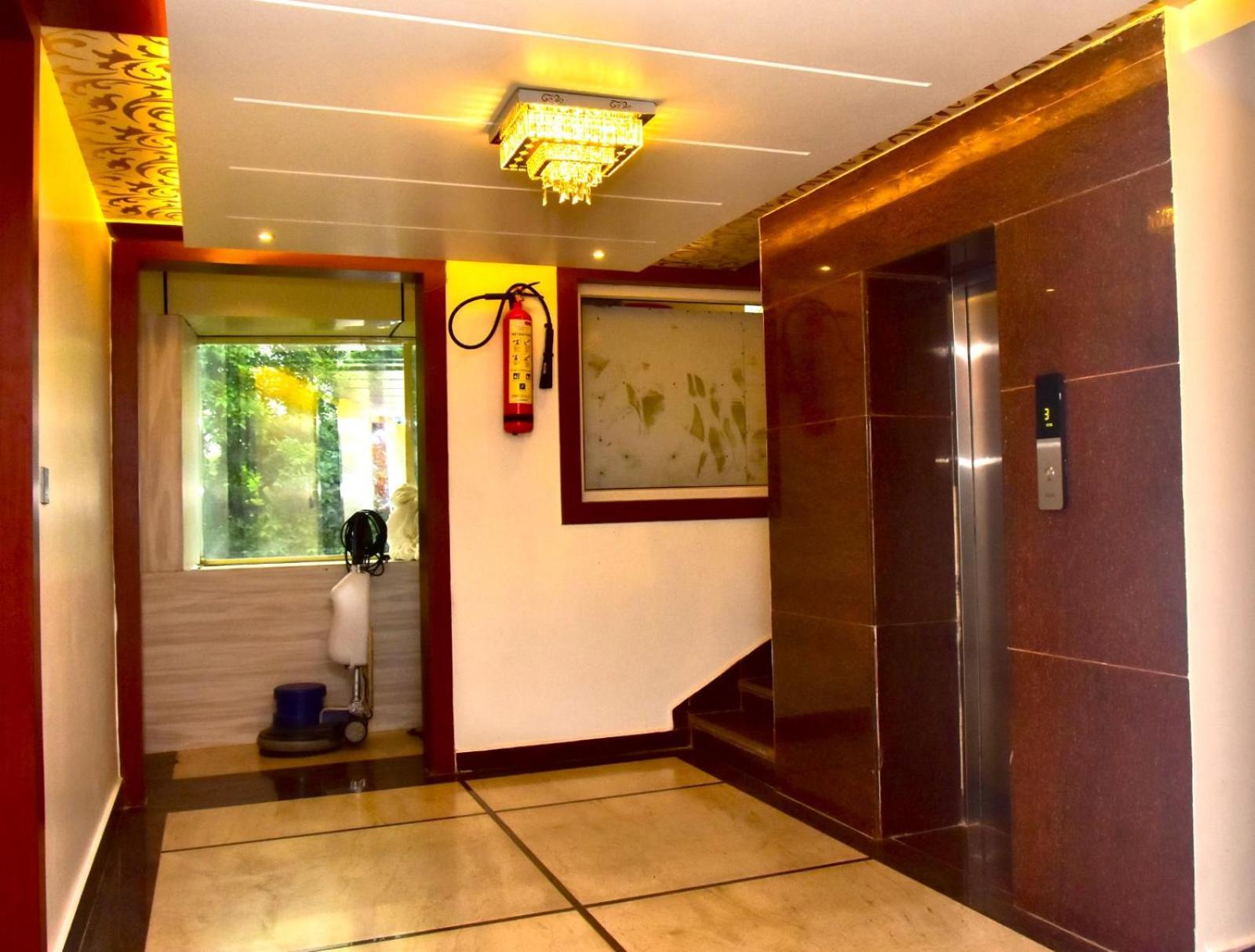 Hotel The Park View Allāhābād Junction 外观 照片