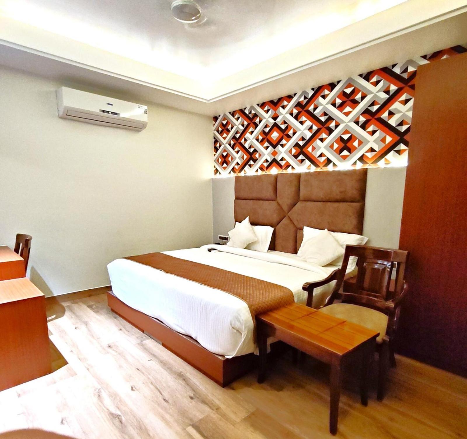 Hotel The Park View Allāhābād Junction 外观 照片